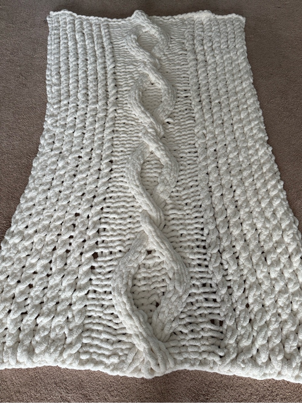UGG Chunky Cable Knit Cream Throw
